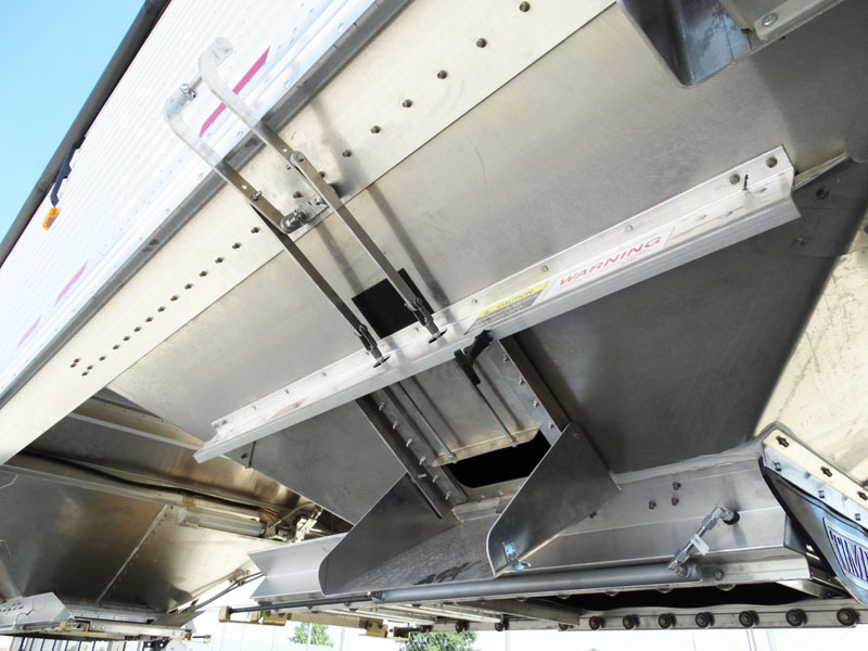 Single Side Chute Assembly For Ag Tub
